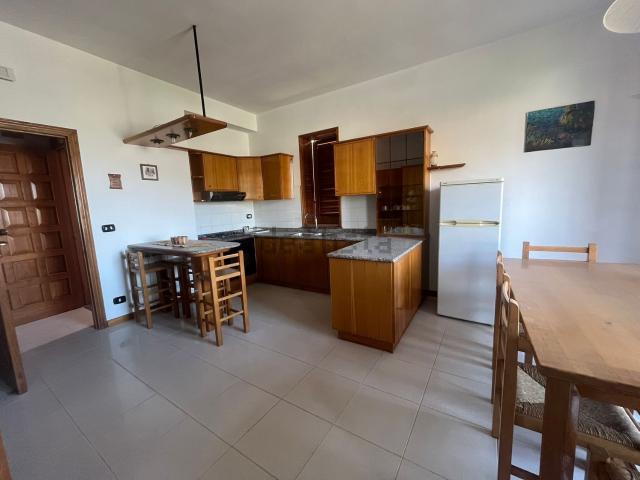 Appartamento in vendita di 133 m² in Contrada Vina, 43