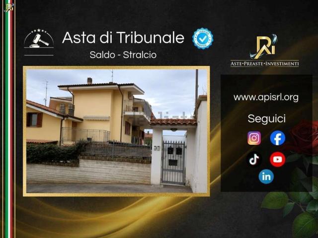 Appartamento in vendita di 133 m² in Strada Colle Scorrano, 64