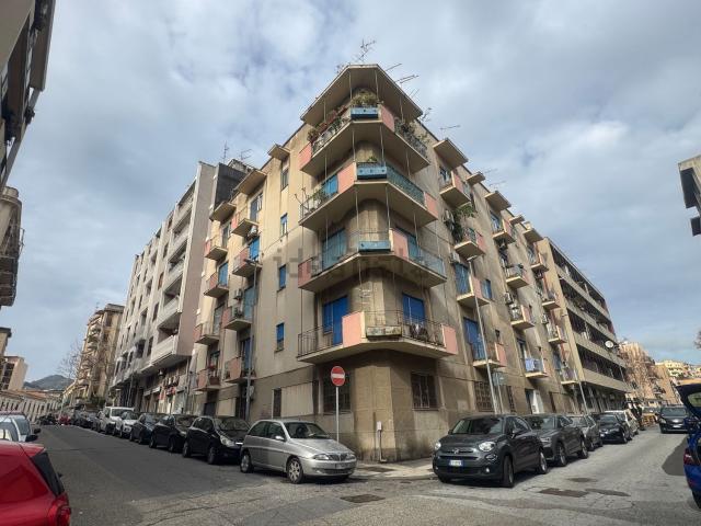 Appartamento in vendita di 134 m² in Via Colapesce, 21