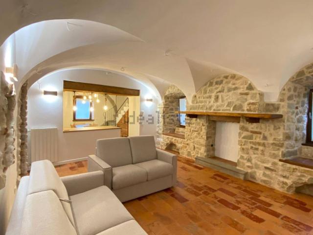 Appartamento in vendita di 134 m² in Via Antonio Locatelli, 11
