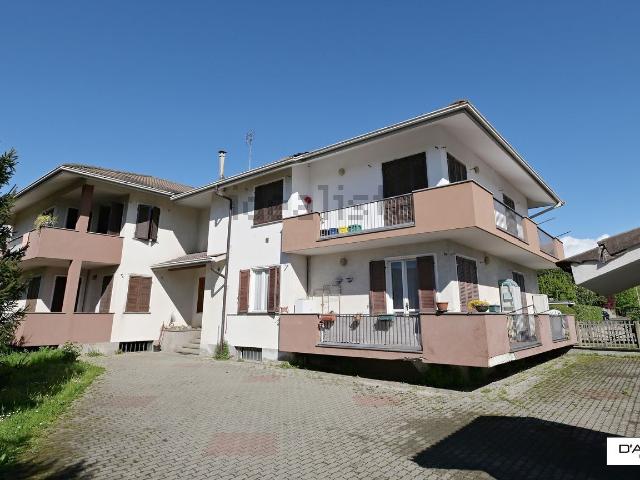 Appartamento in vendita di 134 m² in Via Adalberto mariano, 24