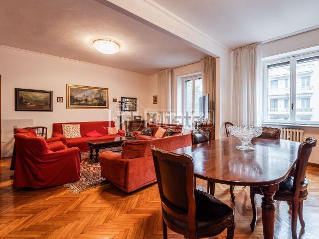 Appartamento in vendita di 134 m² in Via Gianfranco Zuretti, 5
