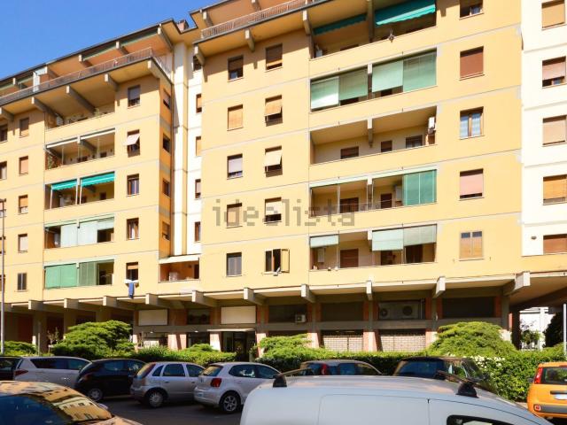 Appartamento in vendita di 134 m² in Via Giosuè Carducci, 38