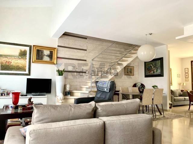 Appartamento in vendita di 134 m² in Via Don Basilio Bravi