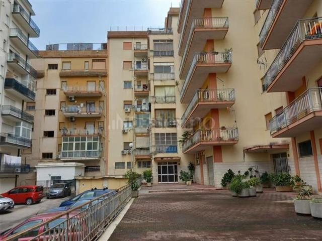 Appartamento in vendita di 134 m² in Via Dante Alighieri