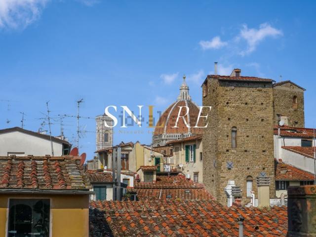 Appartamento in vendita di 134 m² in Via dei Pandolfini