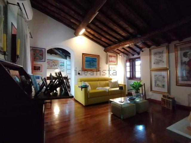 Appartamento in vendita di 134 m² in Via della Valle