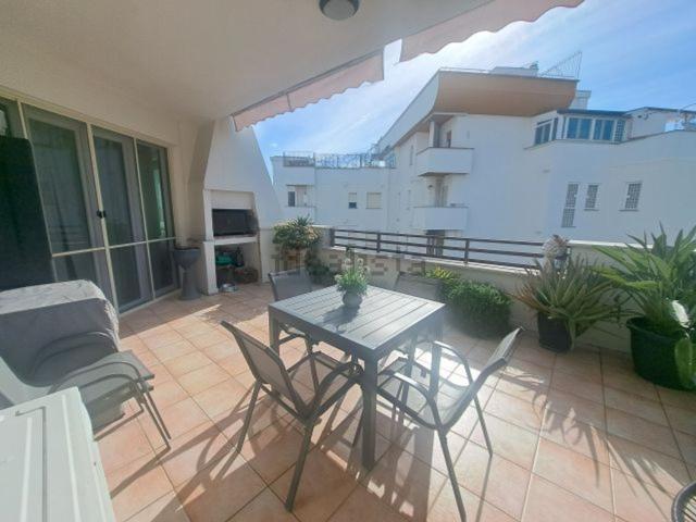 Appartamento in vendita di 134 m² in Via delle Dalie, 20