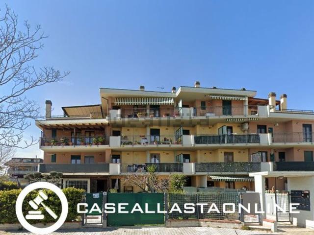 Appartamento in vendita di 134 m² in Via Esino