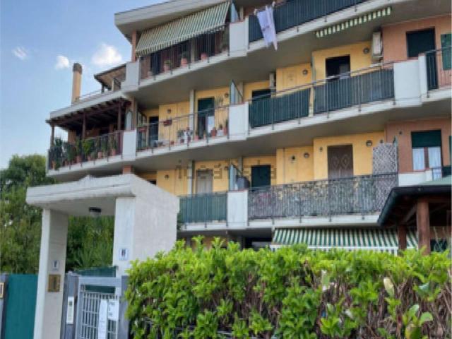 Appartamento in vendita di 134 m² in Via Esino, 83