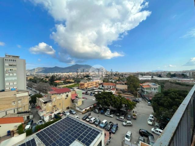 Appartamento in vendita di 134 m² in Via Filippo Brunelleschi, 50