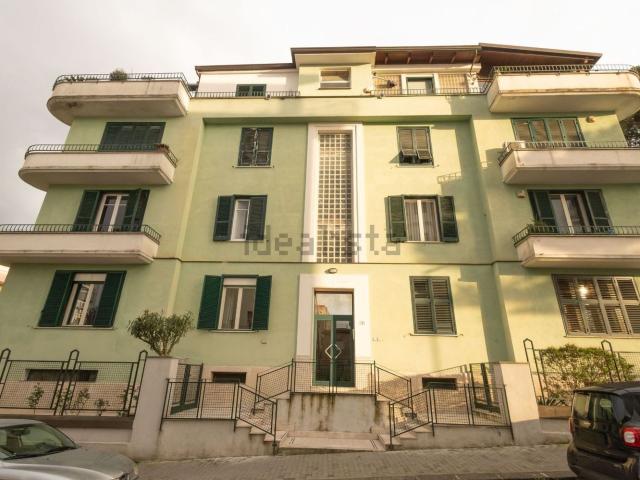 Appartamento in vendita di 134 m² in Via Filippo Raguzzini, 2