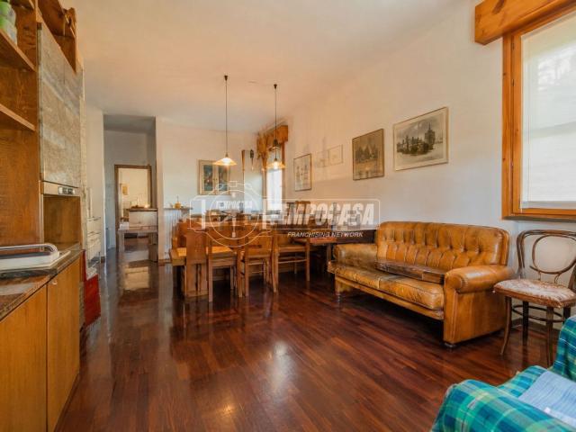 Appartamento in vendita di 134 m² in Via Fusignano, 65