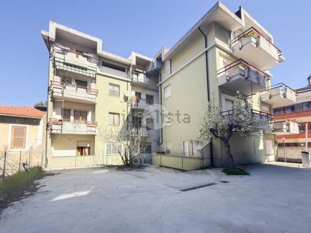 Appartamento in vendita di 134 m² in Via Monte Velino, 53