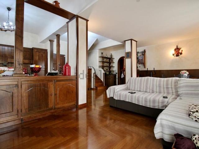 Appartamento in vendita di 134 m² in Via Napoli