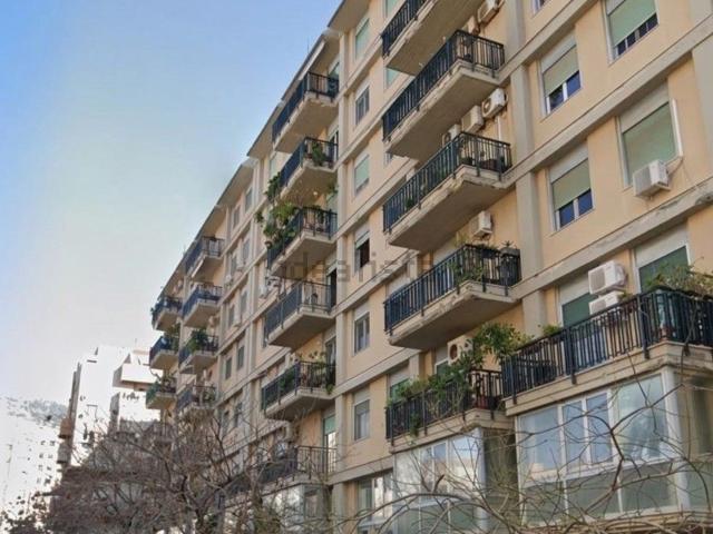 Appartamento in vendita di 134 m² in Via Sacra Famiglia, 24