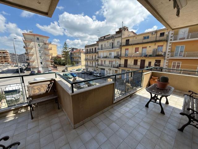 Appartamento in vendita di 134 m² in Via San Giuseppe Maria Tomasi, 38