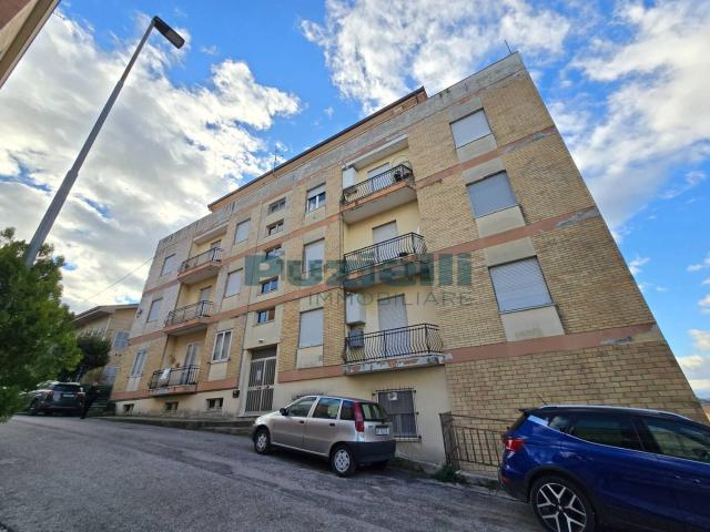 Appartamento in vendita di 134 m² in Via Silvestro Baglioni, 8