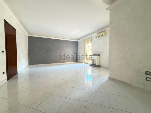 Appartamento in vendita di 134 m² in Via Sirtori