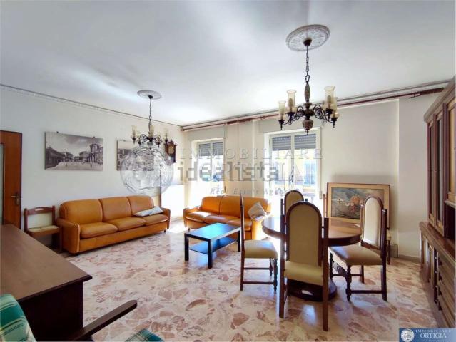 Appartamento in vendita di 134 m² in Via Pescara, 24