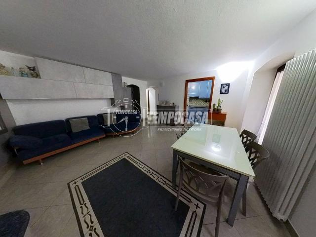 Appartamento in vendita di 134 m² in Via Pierino Chanoux, 1