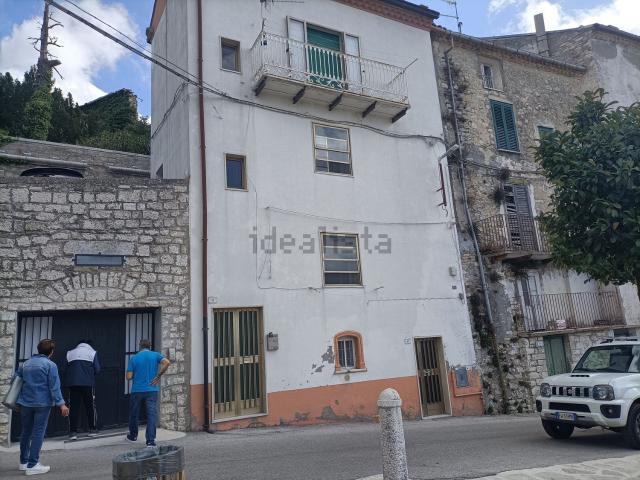 Appartamento in vendita di 134 m² in Via Roma