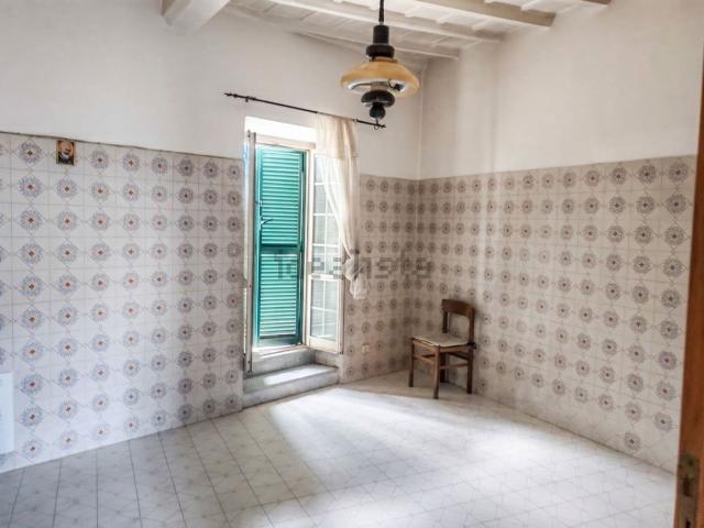 Appartamento in vendita di 134 m² in Via Tomassi