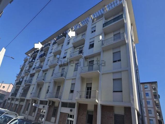 Appartamento in vendita di 134 m² in Via Ugo Foscolo, 128