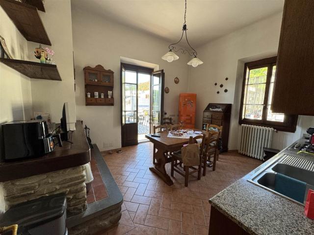Appartamento in vendita di 134 m² in Via Vittorio Veneto