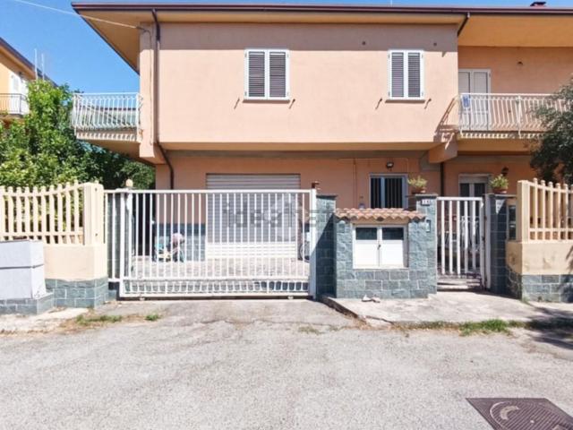 Appartamento in vendita di 134 m² in Via Vibo Valentia, 14