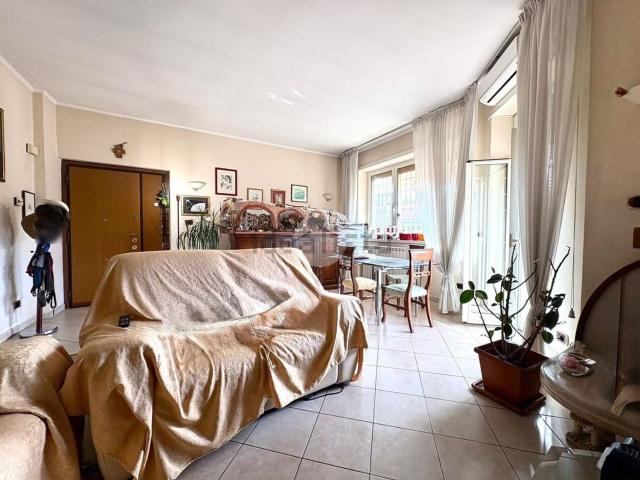 Appartamento in vendita di 134 m² in Viale Luigi Mascherpa