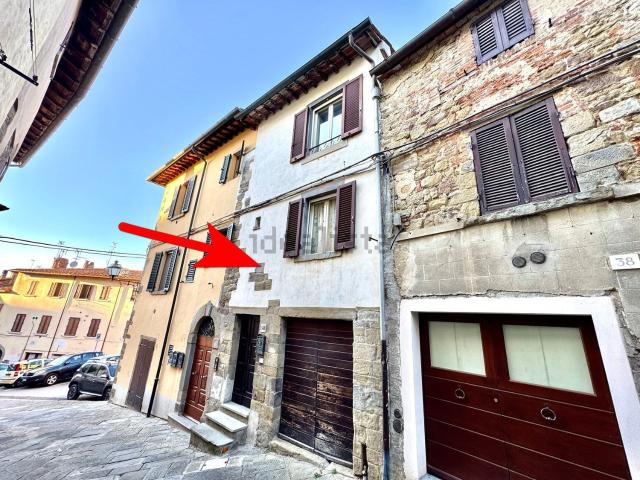 Appartamento in vendita di 135 m² in Via Conte Cungi