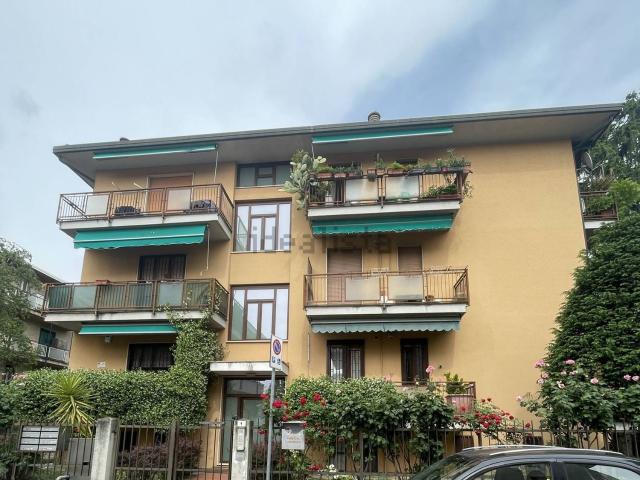 Appartamento in vendita di 135 m² in Via C.B. Cavour
