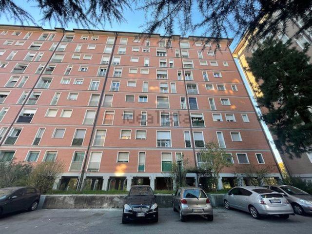 Appartamento in vendita di 135 m² in Via Camillo Giussani, 13
