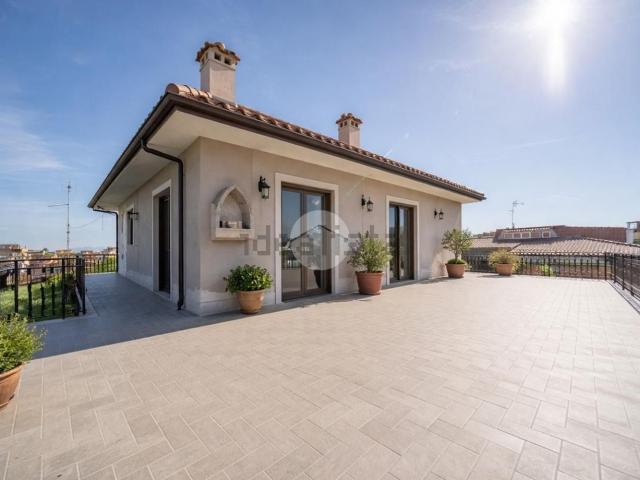Appartamento in vendita di 135 m² in Via Capaci, 118