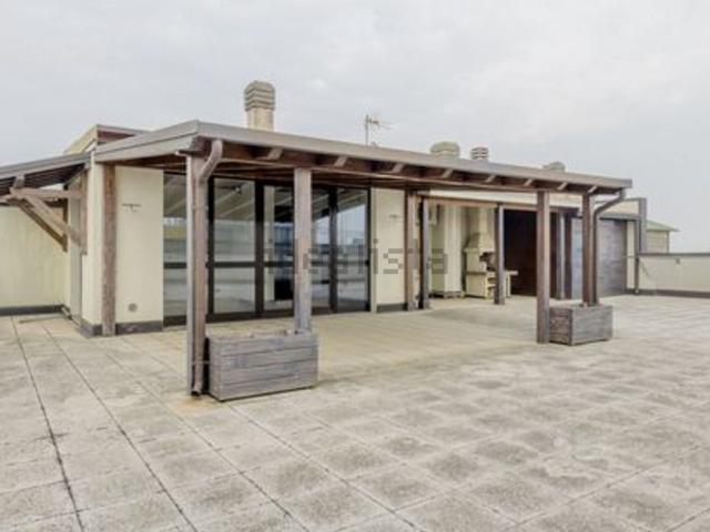 Appartamento in vendita di 135 m² in Via Carlo Oreglio