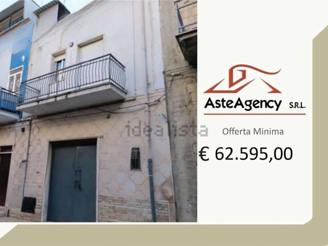 Appartamento in vendita di 135 m² in Via Cassino, 47