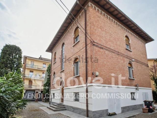 Appartamento in vendita di 135 m² in Via A. Casoli, 61