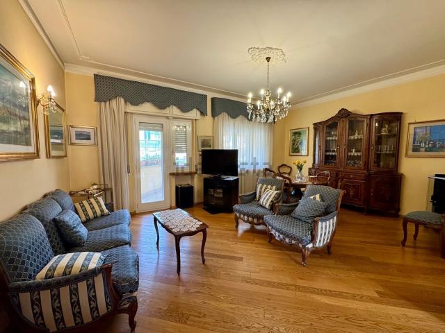 Appartamento in vendita di 135 m² in Via America
