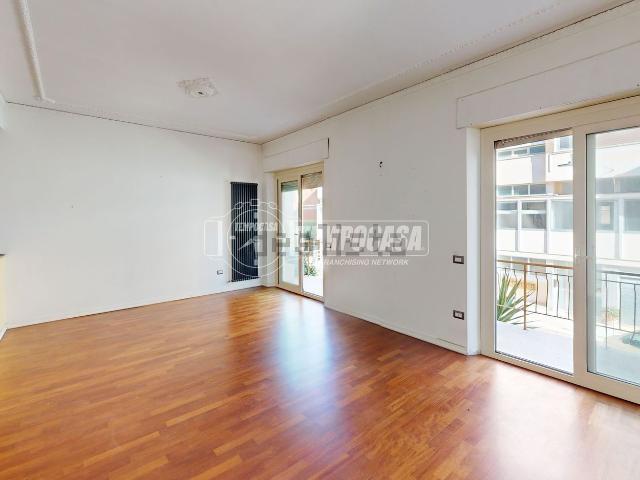Appartamento in vendita di 135 m² in Via Amerigo Vespucci, 20