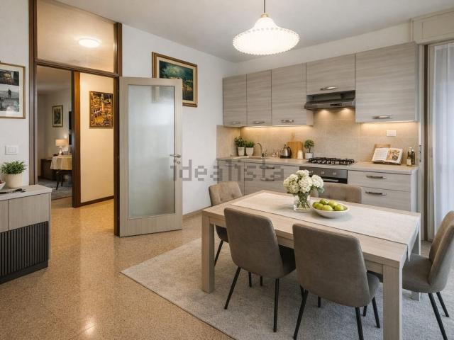 Appartamento in vendita di 135 m² in Via Antonio Zanchi