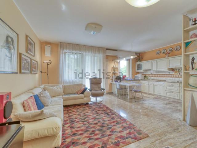 Appartamento in vendita di 135 m² in Via Antonio Ceron