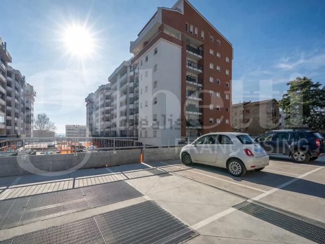 Appartamento in vendita di 135 m² in Via Antonio Gramsci, 10