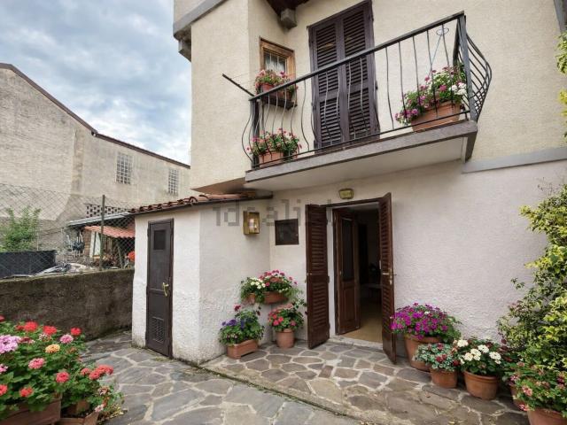 Appartamento in vendita di 135 m² in Via Antonio Rosmini, 28