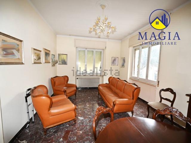 Appartamento in vendita di 135 m² in Via Ancona, 9