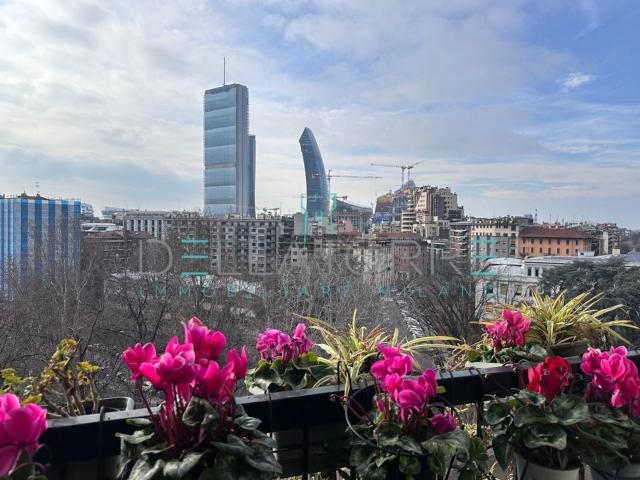 Appartamento in vendita di 135 m² in Via Andrea Massena
