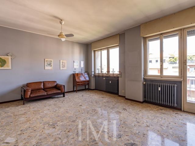 Appartamento in vendita di 135 m² in Via Andrea Solari, 43