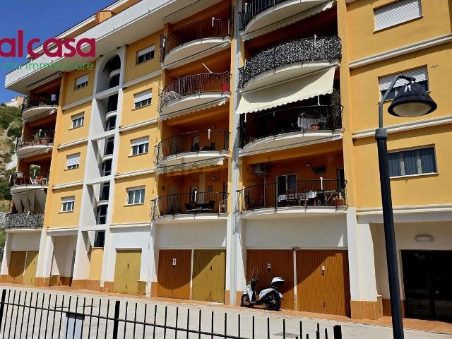 Appartamento in vendita di 135 m² in Via Abramo Lincoln