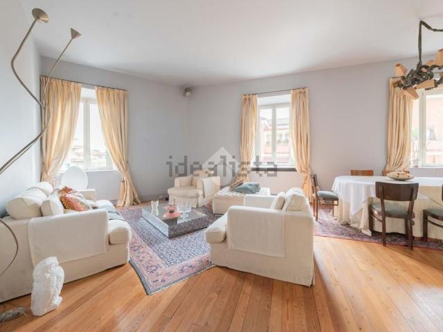 Appartamento in vendita di 136 m² in Via Agri, 17