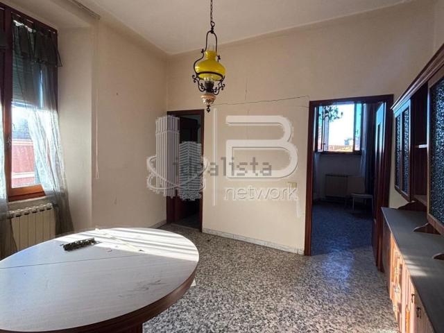 Appartamento in vendita di 135 m² in Via Alberica